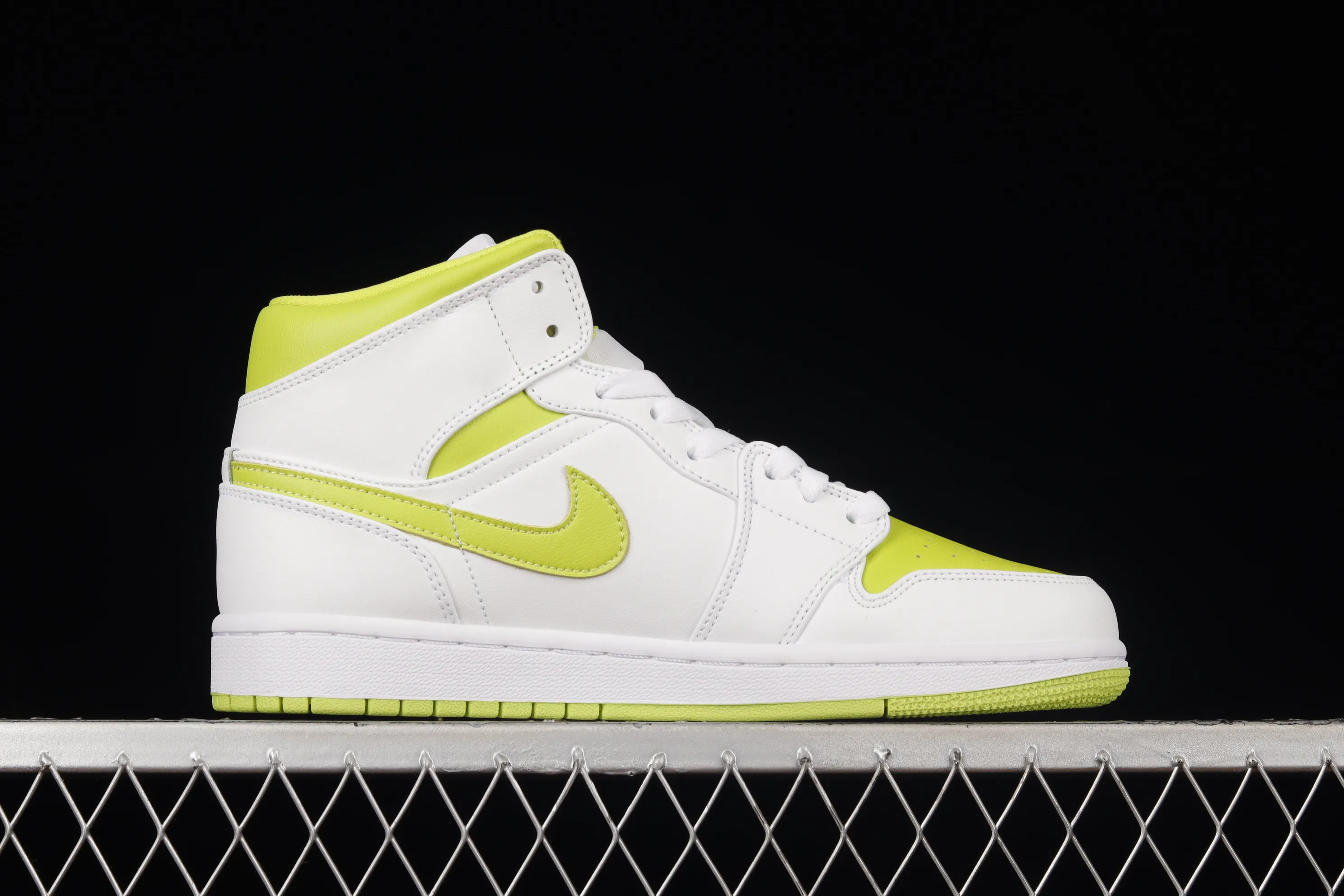 All Categories Air Jordan Jordan Series Basketball Shoes Air Jordan 1 Mid Air Jordan 1 Mid "White Lime" AJ1 Joe 1 Green Lime China Basketball Shoes BQ6472-131